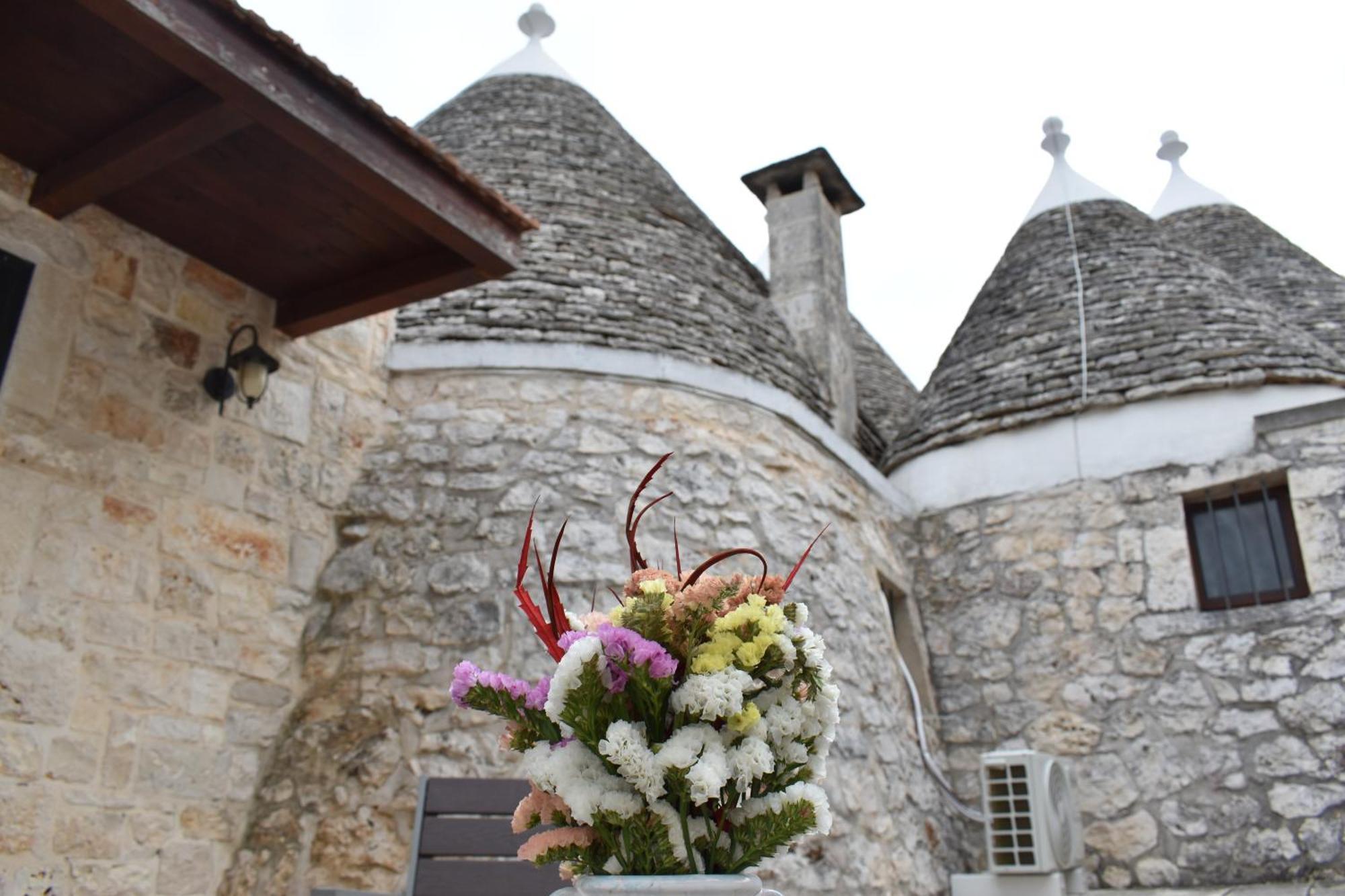 Trulli Allegretti Noci Luaran gambar